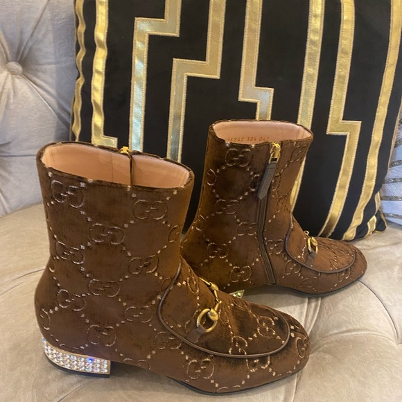 Brown Gucci size 8.5 brown velour rhinestone heel boots - Picture 5 of 7